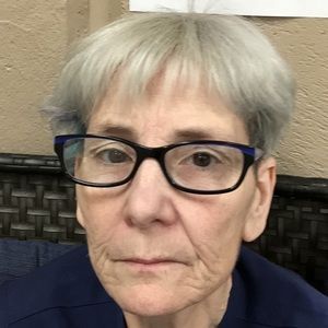 Meet your Posher, Debbie